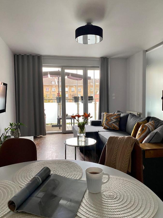 Aravel Suites Вроцлав Екстериор снимка