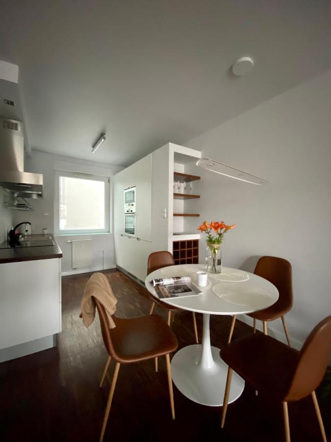 Aravel Suites Вроцлав Екстериор снимка