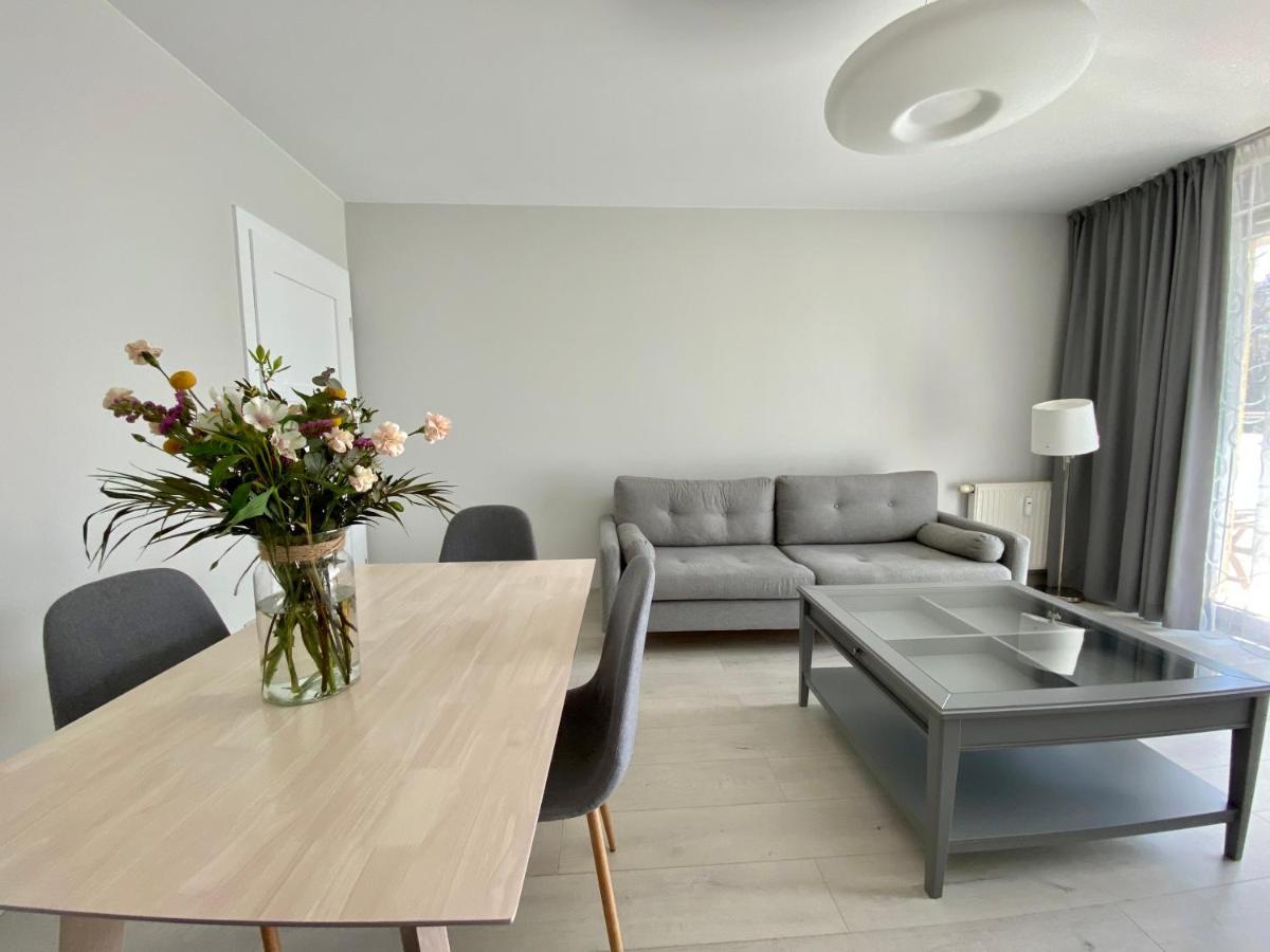 Aravel Suites Вроцлав Екстериор снимка