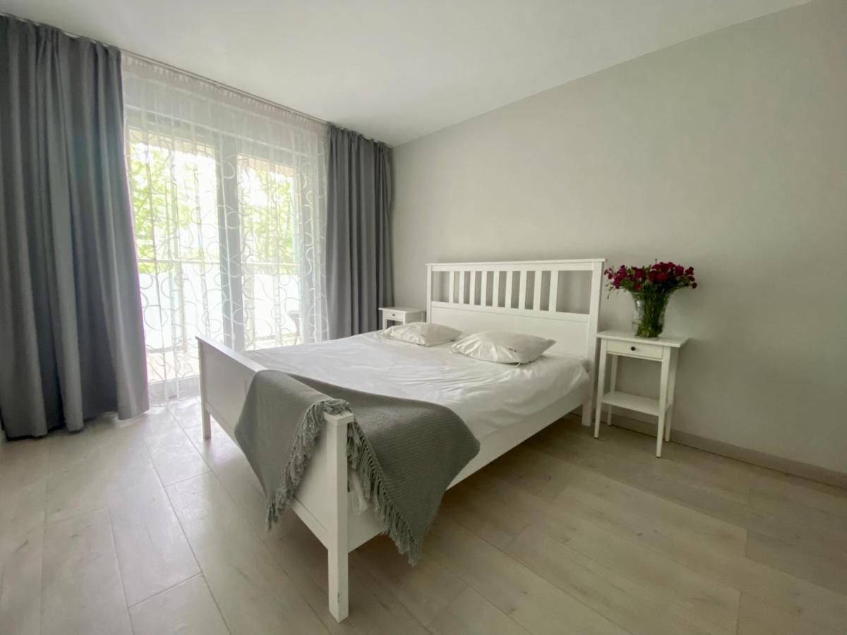 Aravel Suites Вроцлав Екстериор снимка