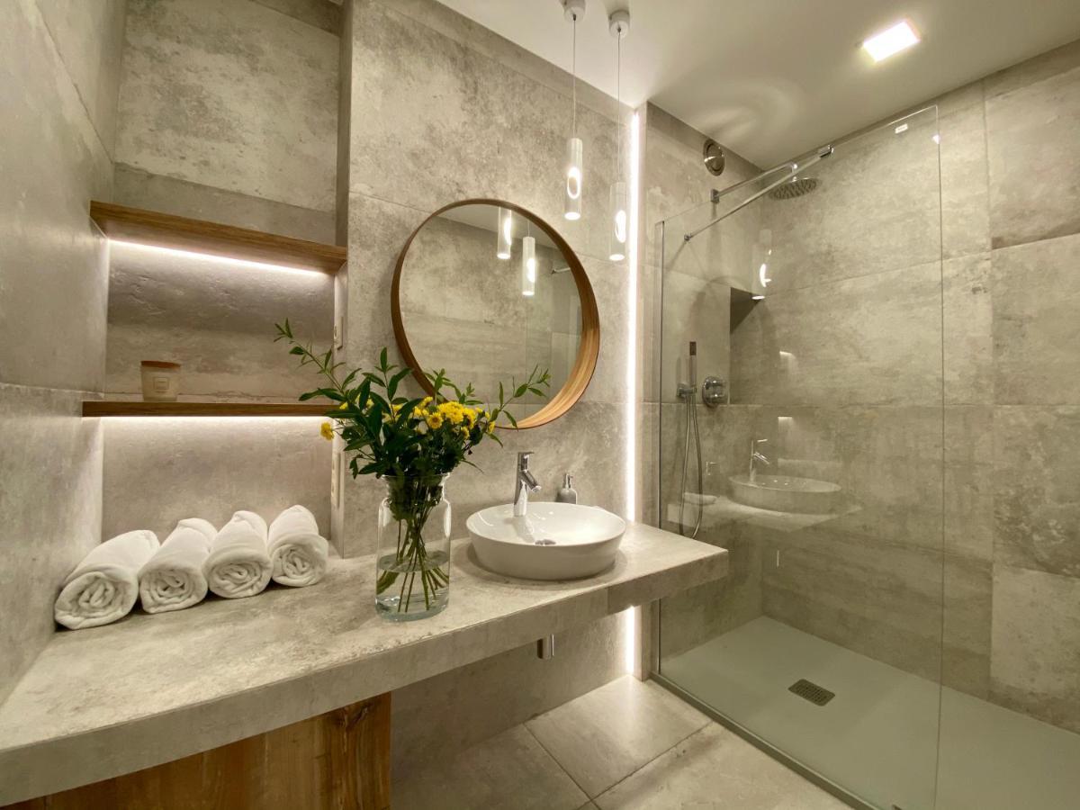 Aravel Suites Вроцлав Екстериор снимка